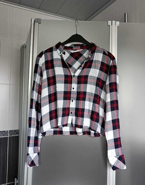 Blouse - Hemd - Rood - Zwart - Wit - Zara - Medium - €4, Kleding | Dames, T-shirts, Gedragen, Maat 38/40 (M), Rood, Lange mouw