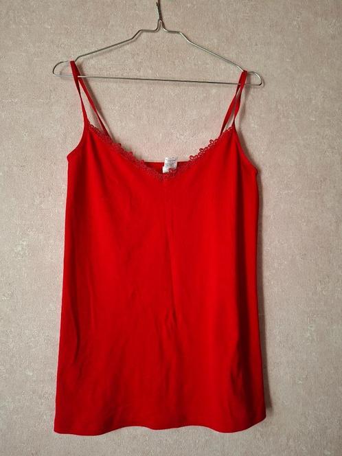 Rode Vero Moda Top met Kant Maat XL, Kleding | Dames, Topjes, Zo goed als nieuw, Maat 46/48 (XL) of groter, Rood, Zonder mouw