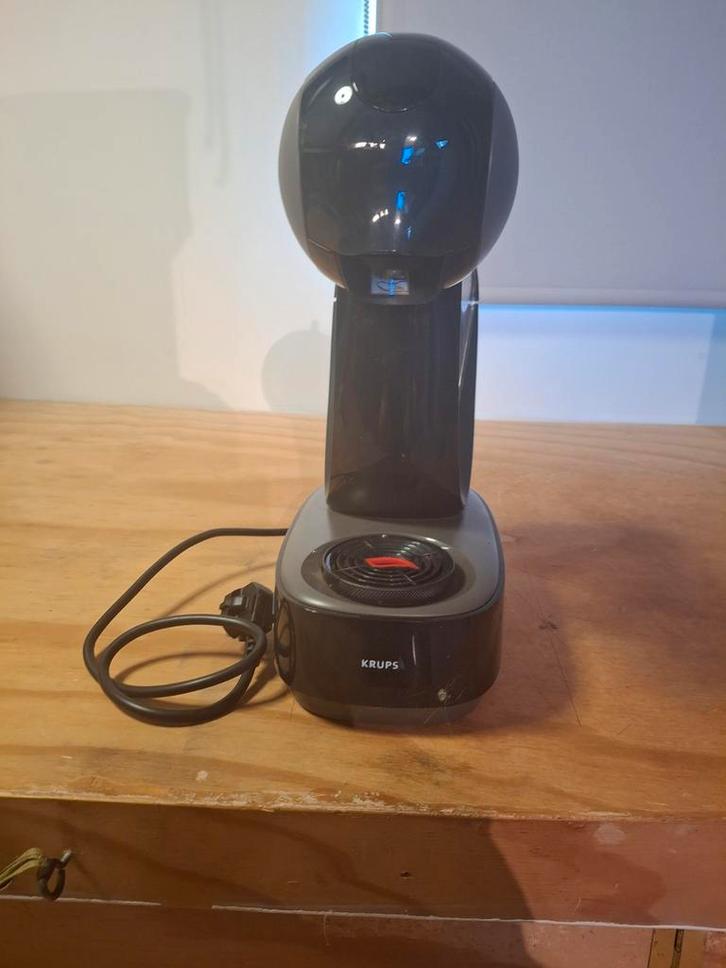 Koffietoestel voor dolce gusto. Met garantie., Elektronische apparatuur, Koffiezetapparaten, Zo goed als nieuw, Ophalen