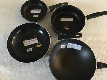 4 braadpannen aan slechts 5 euro per pan beschikbaar voor biedingen