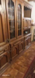 ARMOIRE MURALE GRATUITE PEUT ÊTRE PLACÉE EN 3 PARTIES DISTIN, Enlèvement