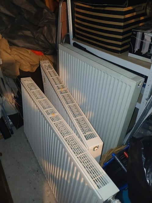 Lot de 3 radiateurs/Chauffage en bon état 70x120 & 90x90, Doe-het-zelf en Bouw, Verwarming en Radiatoren, Gebruikt, Radiator, Ophalen