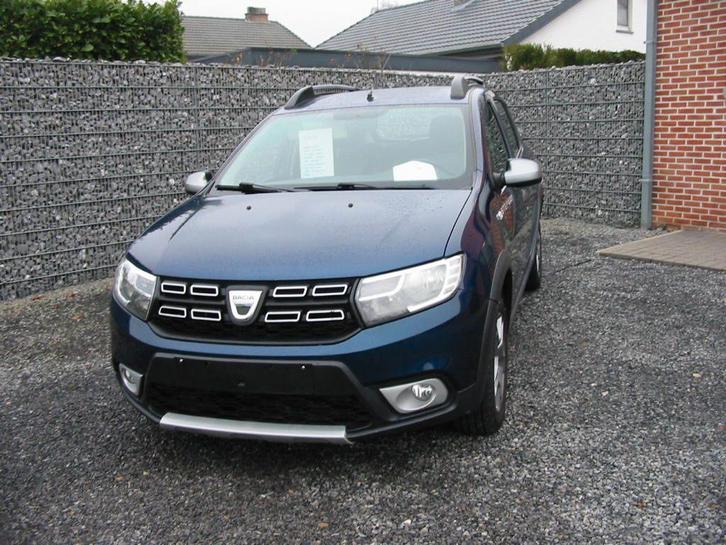 dacia sandero stepway + benzine, Auto's, Dacia, Bedrijf, Te koop, Sandero Stepway, ABS, Achteruitrijcamera, Adaptieve lichten