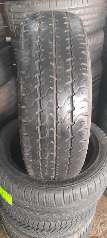 215 70 R15c Dunlop avec montage et equilibrega 