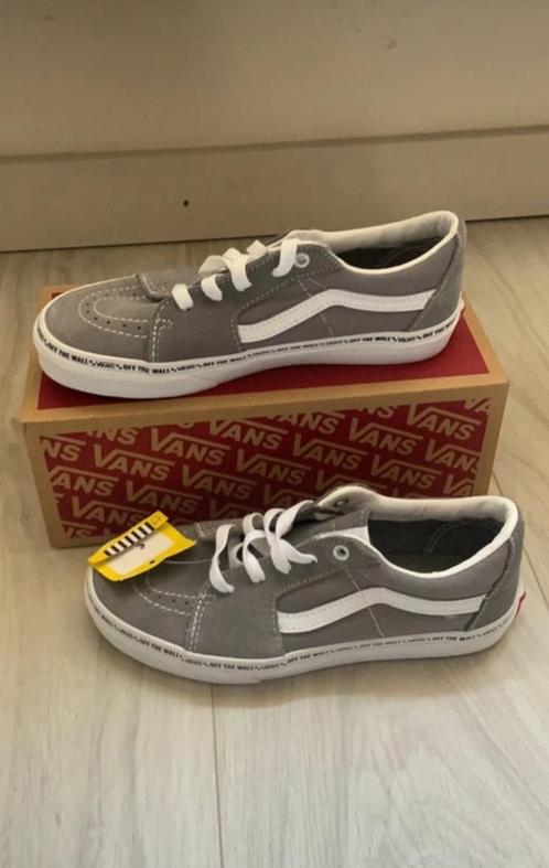 Baskets Vans gris clair Taille 35, Neuf avec étiquete 40€, Kleding | Dames, Schoenen, Nieuw, Schoenen met lage hakken, Grijs, Ophalen of Verzenden