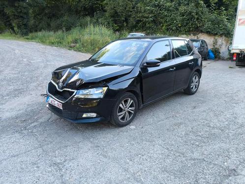 Skoda Fabia 2020 35000 km accidenté, Auto diversen, Wieldoppen, Ophalen