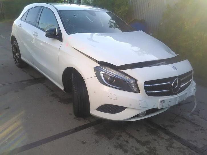 Mercedes A-Klasse A 1.5 A-180 CDI, A-180d 16V  Hatchback 201, Autos : Pièces & Accessoires, Autres pièces automobiles, Mercedes-Benz