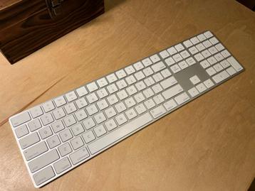 Apple Magic Keyboard | QWERTY beschikbaar voor biedingen