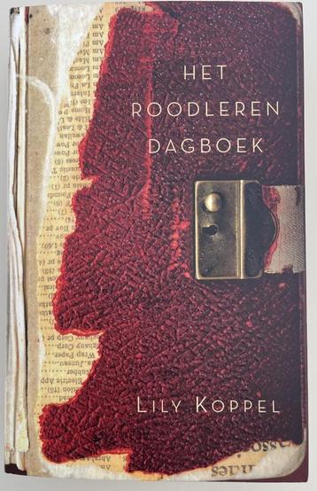 Het roodleren dagboek beschikbaar voor biedingen