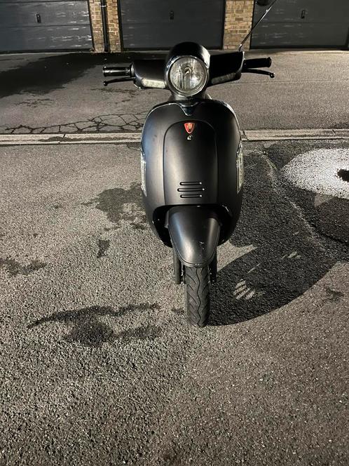 alfa city, Fietsen en Brommers, Snorfietsen en Snorscooters, Zo goed als nieuw, Overige merken, Benzine, Ophalen