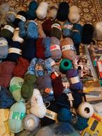 Gros lot pelotes laine coton aiguille  ect, Hobby en Vrije tijd, Breien en Haken, Ophalen, Naald
