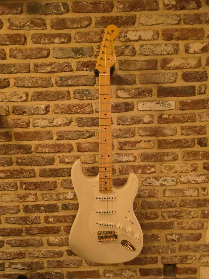 Fender custom shop '57 stratocaster closet classic Mary Kaye, Musique & Instruments, Instruments à corde | Guitares | Électriques