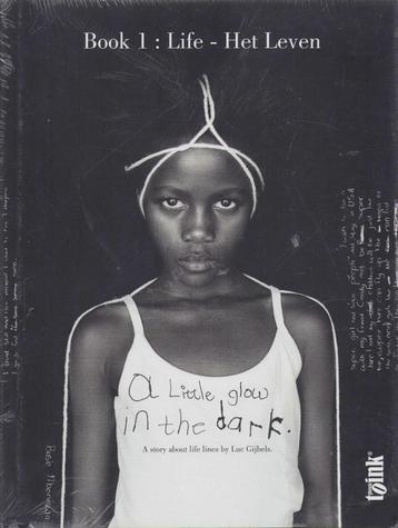 A little glow in the dark . Deel 1: Life /Het leven  beschikbaar voor biedingen