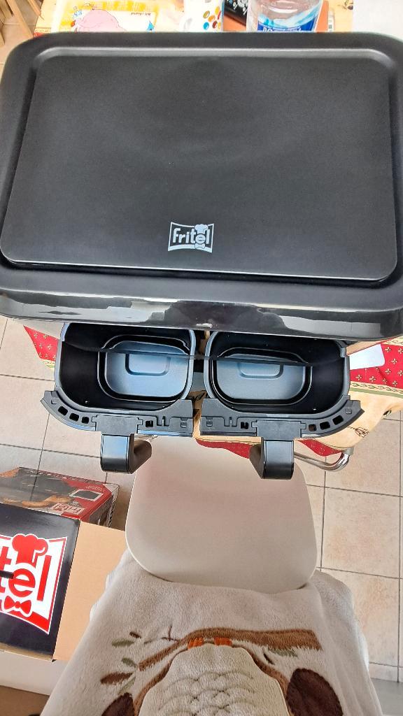 VEND AIRFRYER SNACK TASTIC Fritel 8180., Electroménager, Friteuses à air, Neuf, Friteuse à air XL, Enlèvement