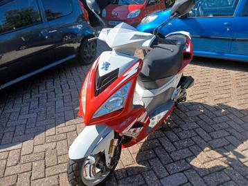 Peugeot speedfight snor  snor bj 2012 km 14253  4 tak motor beschikbaar voor biedingen