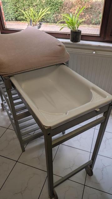 Quax Verzorgingstafel met badje en vast waskussen, Enlèvement, Utilisé, Coussin à langer, Autres marques