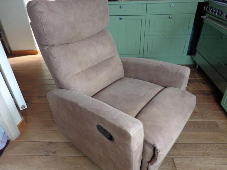 2 fauteuils inclinables (comme neuf), Huis en Inrichting, Fauteuils, Zo goed als nieuw, Kunststof, Ophalen