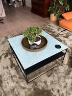 Stoere stalen salontafel „Hiba“, Ophalen, 50 tot 100 cm, Vierkant, 50 tot 100 cm