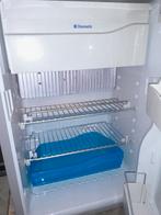 Dometic RM 7401L absorptie koelkast op gas-220V en 12V, Ophalen, Zo goed als nieuw