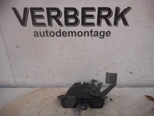 MOTORKAP SLOT Volvo V40 (VW) (01-1995/06-2004), Auto-onderdelen, Carrosserie, Volvo, Gebruikt