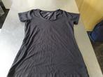 zwart T-shirt maat 44, Vêtements | Femmes, T-shirts, Manches courtes, Noir, Porté, Taille 42/44 (L)