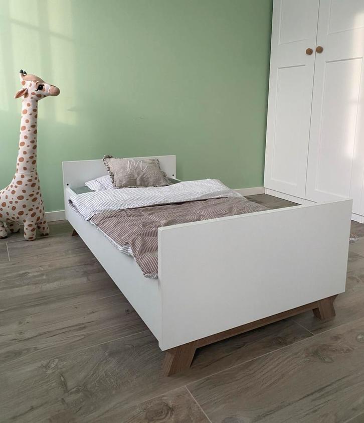 Kinderbed GRATIS AF TE HALEN, Kinderen en Baby's, Kinderkamer | Bedden, Gebruikt, Lattenbodem, Ophalen