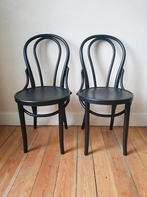 Paire de chaises de bistrot en bois courbé noir, Antiquités & Art, Antiquités | Meubles | Chaises & Canapés, Enlèvement ou Envoi