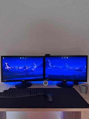 Twee AOC E2470SW – 24” Full HD Monitoren (Topconditie) beschikbaar voor biedingen