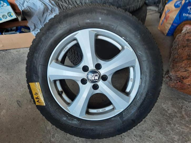 4 pneus hiver opel mokka, Autos : Pièces & Accessoires, Pneus & Jantes, Pneu(s), Pneus hiver, 16 pouces, 215 mm, Véhicule de tourisme