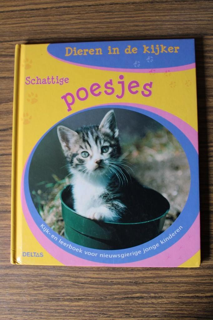 Deltas Dieren in de kijker Schattige poesjes, Boeken, Dieren en Huisdieren, Gelezen, Katten, Ophalen of Verzenden