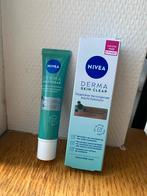 Nivea Derma Skin Clear nacht exfoliant, Ophalen of Verzenden, Nieuw, Gehele gezicht, Verzorging
