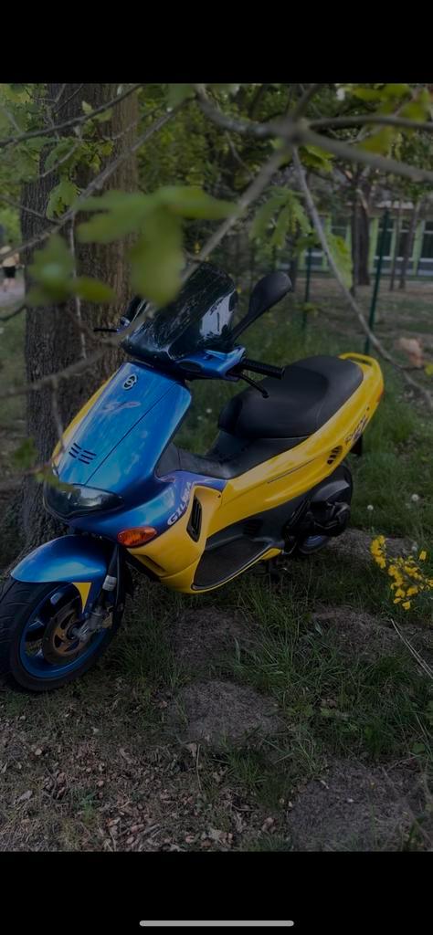 Gilera runner 50cc DD volledig STANDAARD, Fietsen en Brommers, Scooters | Piaggio, Zo goed als nieuw, Overige modellen, Klasse B (45 km/u)
