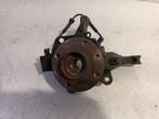 WIELNAAF RECHTS VOOR Renault Clio IV (5R) (01-2012/08-2021), Gebruikt, Renault