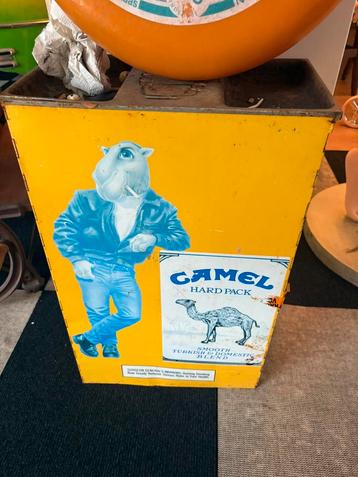 Camel standen asbak uit Amerika, Enlèvement, Comme neuf
