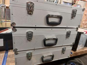 +/-275 cd's in 3 boxen beschikbaar voor biedingen