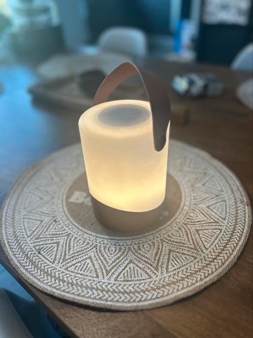 Lampe Bluetooth – Lumière & musique en harmonie, Huis en Inrichting, Lampen | Lampenkappen, Zo goed als nieuw, Ophalen of Verzenden