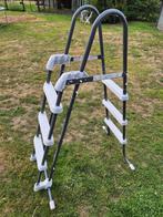 Trapje voor opblaaszwembad -  1 seizoen gebruikt, Tuin en Terras, Ophalen, Zo goed als nieuw, Ladder