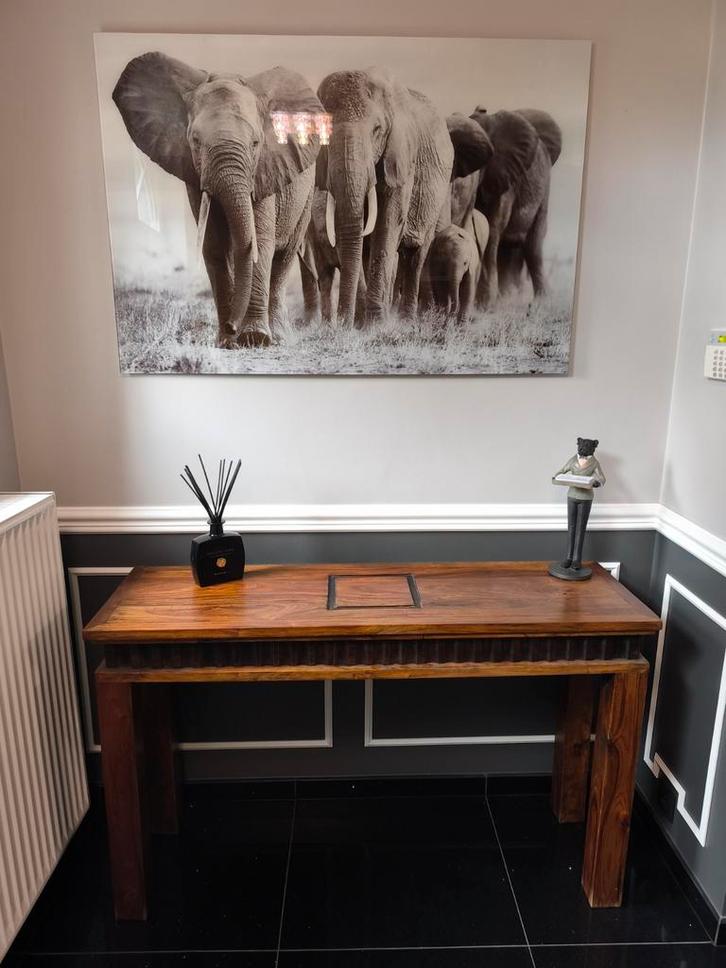 Magnifique table d'appoint en bois exotique, Maison & Meubles, Tables | Dessertes, Utilisé, Enlèvement