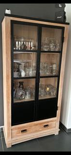 Meuble verrière, Enlèvement