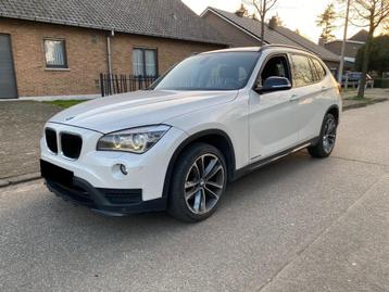 BMW X1 SPORT PACK -180PK - Benzine – Gekeurd, Auto's, X1, Achterwielaandrijving, Euro 6, 4 cilinders