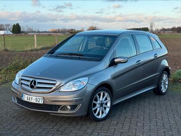 Mercedes b180 198.000km 2.0 diesel 2500€ gekeurd beschikbaar voor biedingen