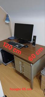 Ijzeren bureau, Ophalen, Zo goed als nieuw, Bureau