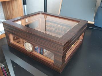 ADORINI TRIVESE humidor voor luxe sigaren  beschikbaar voor biedingen
