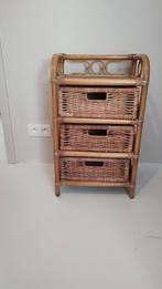 Rotan kastje met mandjes, Huis en Inrichting, Kasten | Ladekasten, Ophalen, Gebruikt