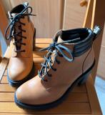 Dr. Martens - maat 39 - NIEUW, Kleding | Dames, Schoenen, Ophalen, Beige, Lage of Enkellaarzen, Nieuw