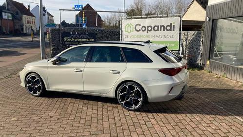 NEW MODEL LEON SP VZ 333PK 4X4 TREKH/19/DCC/NAV/SAFEXL-29%, Auto's, Cupra, Bedrijf, Te koop, Leon, 4x4, Achteruitrijcamera, Adaptieve lichten
