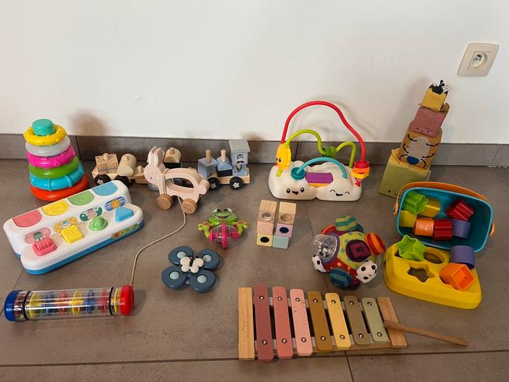 Pakket 2 baby en peuterspeelgoed. Montessori en meer, Kinderen en Baby's, Speelgoed | Overig, Zo goed als nieuw, Ophalen