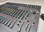 20 kanaal mixer & flightcase, Ophalen, Gebruikt, 20 kanalen of meer, Microfooningang