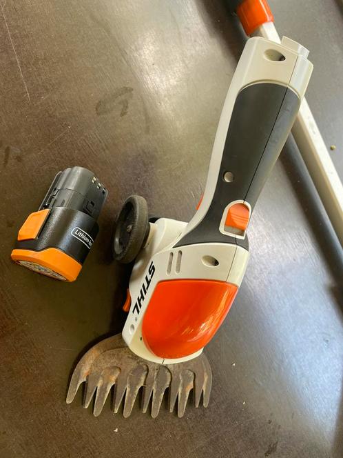 Stihl buxusschaar/graskantschaar, Tuin en Terras, Hand-tuingereedschap, Gebruikt, Ophalen
