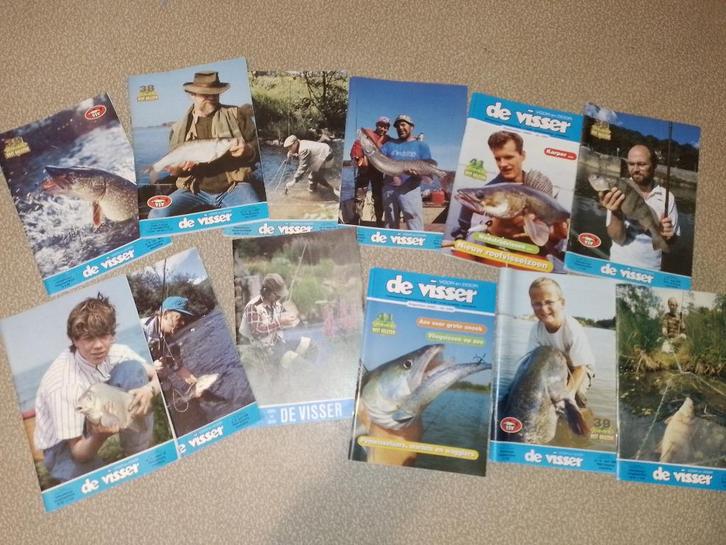 De Visser - voor en door de visser tijdschriften 100 tal, Watersport en Boten, Hengelsport | Algemeen, Zo goed als nieuw, Boek of Tijdschrift
